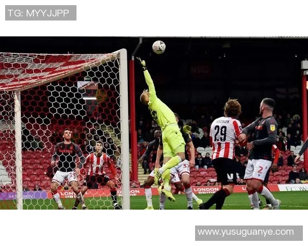 格雷米奥与圣保罗的激烈对决揭示巴西足球的魅力与竞争力 格雷米奥与圣保罗的激烈对决揭示巴西足球的魅力与竞争力